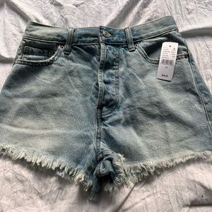 Pacsun NWT vintage high rise 25 waist light wash jean shorts